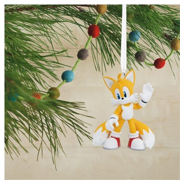 Hallmark Yellow Resin Sonic The Hedgehog Tails‎ Christmas Tree Hanging Ornament - Picture 4 of 5